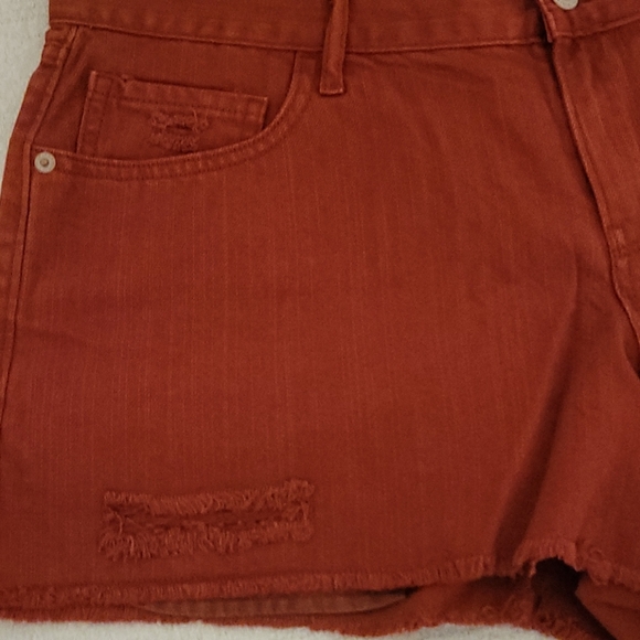 Old Navy Women's Shorts - Picture 2 of 8
